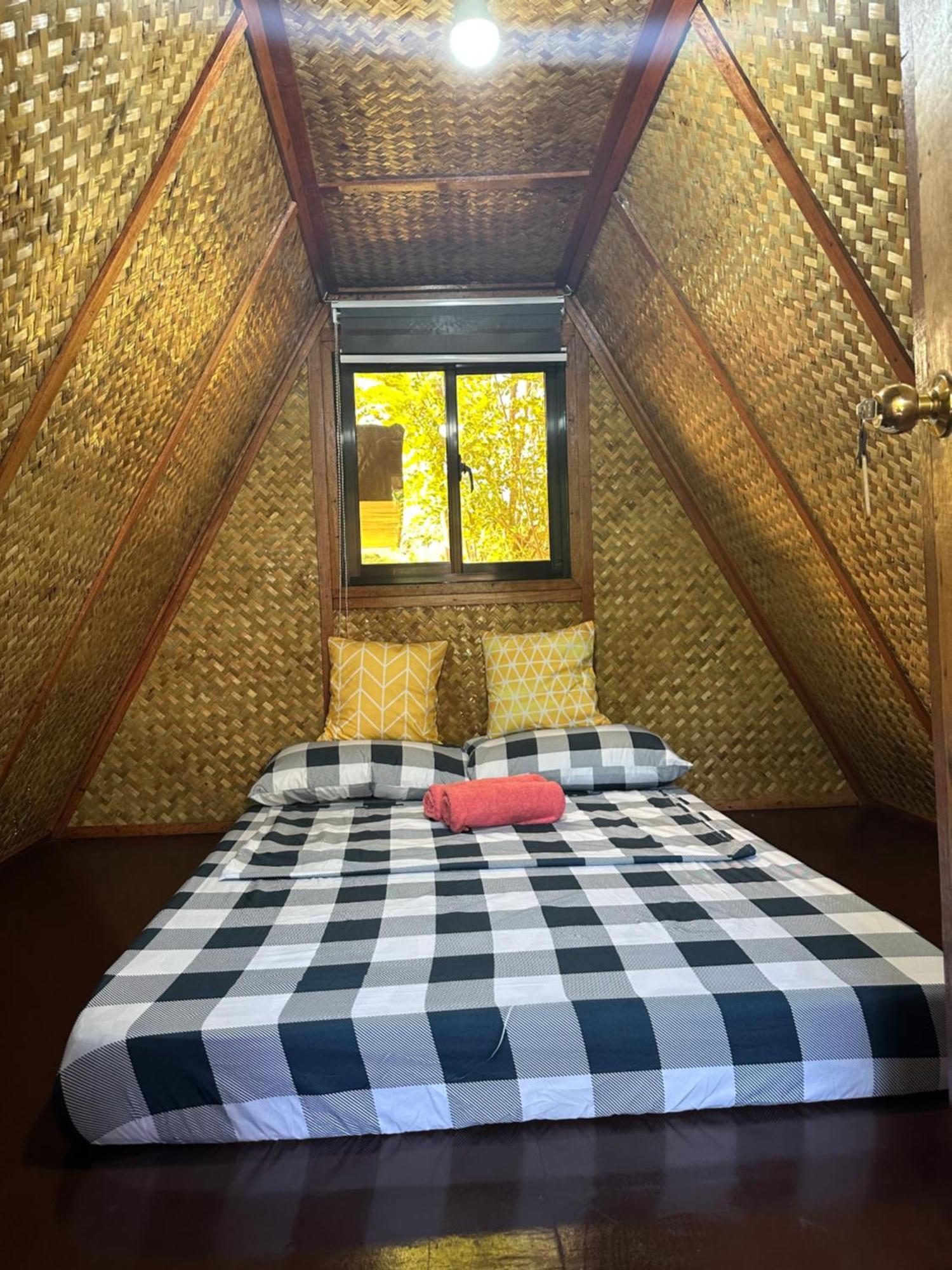 Hotel Hiraya Camp Site - Free Use Of Scooter For Nipa Huts El Nido Esterno foto