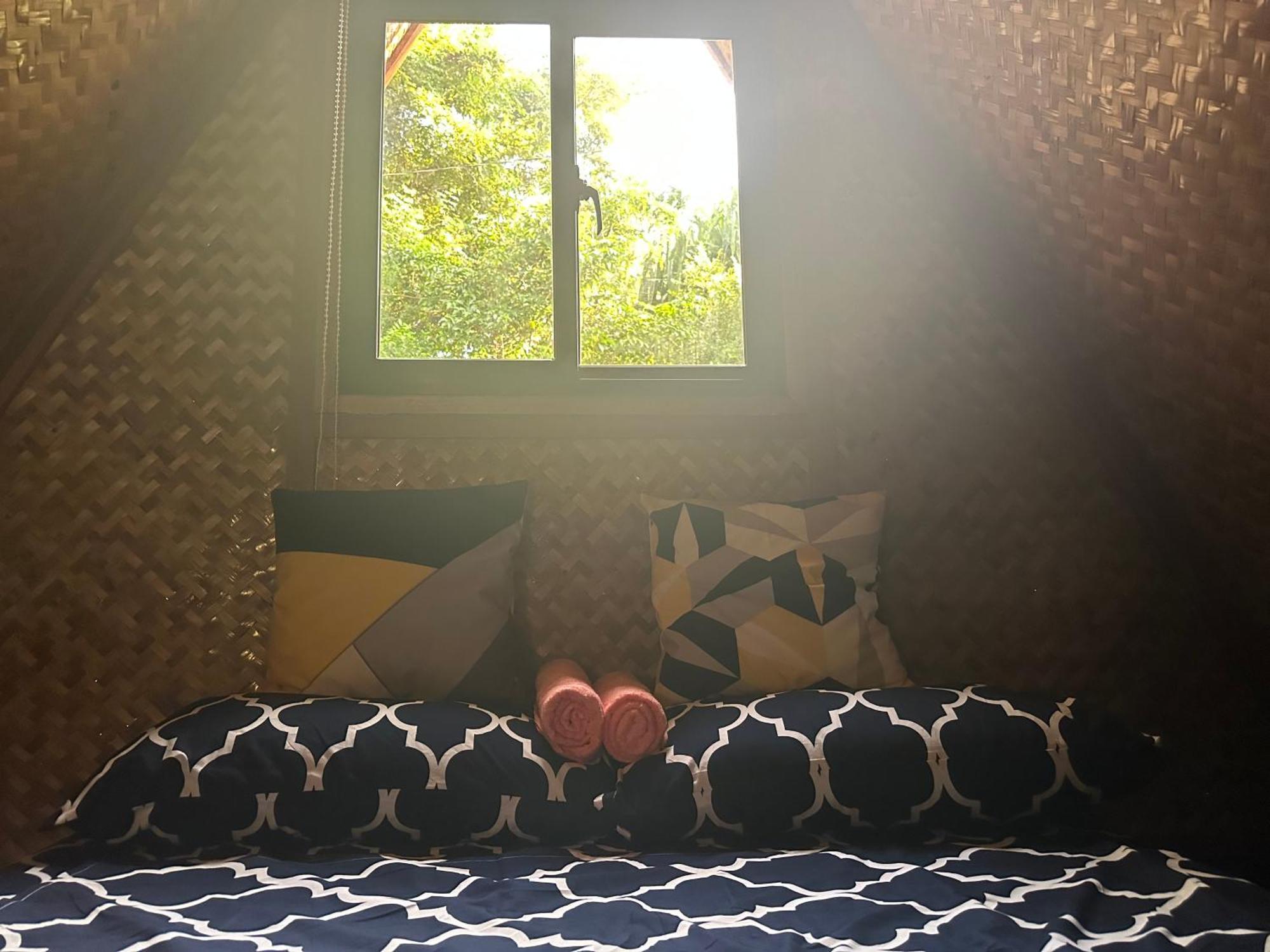 Hotel Hiraya Camp Site - Free Use Of Scooter For Nipa Huts El Nido Esterno foto