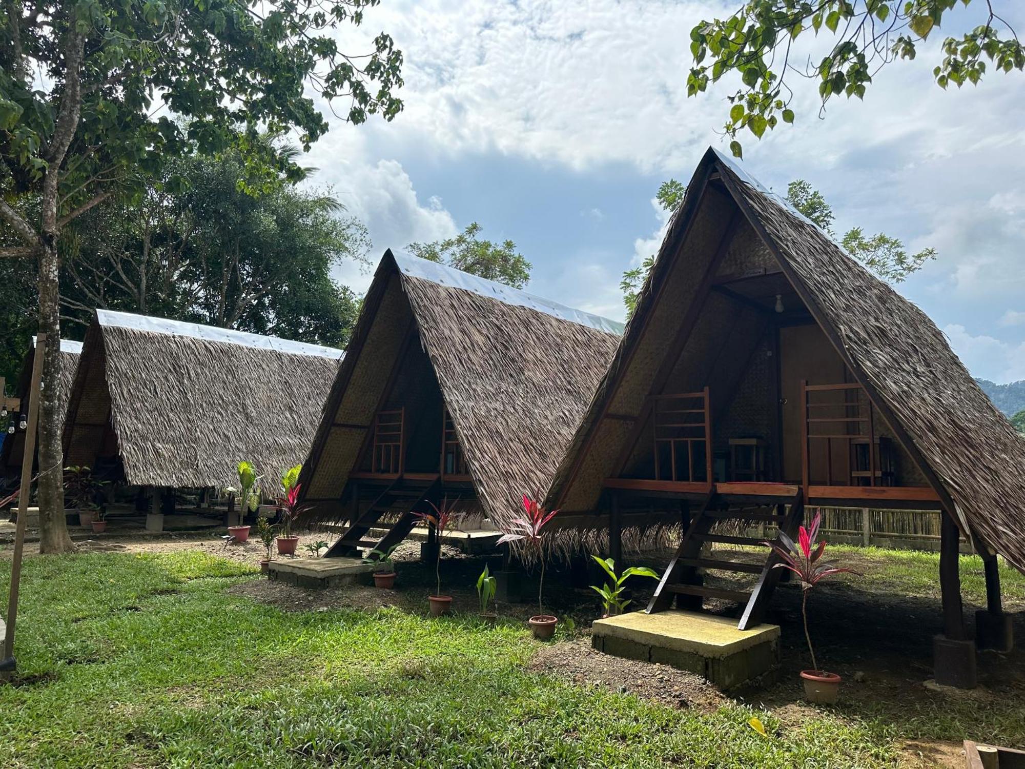 Hotel Hiraya Camp Site - Free Use Of Scooter For Nipa Huts El Nido Esterno foto
