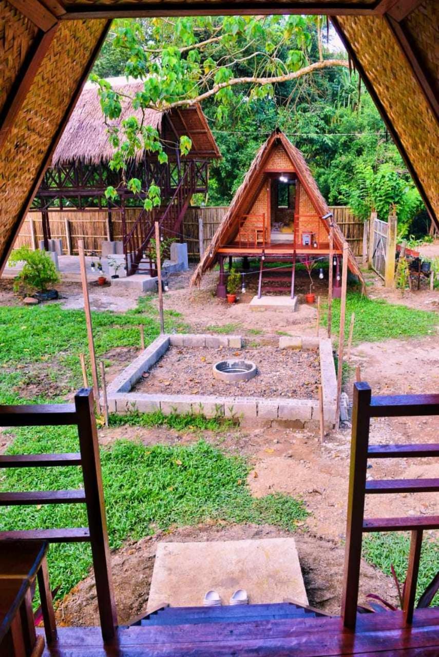 Hotel Hiraya Camp Site - Free Use Of Scooter For Nipa Huts El Nido Esterno foto
