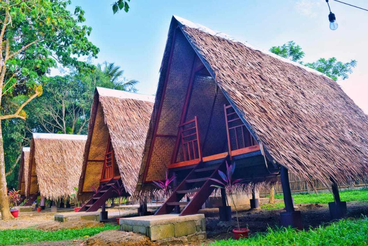 Hotel Hiraya Camp Site - Free Use Of Scooter For Nipa Huts El Nido Esterno foto